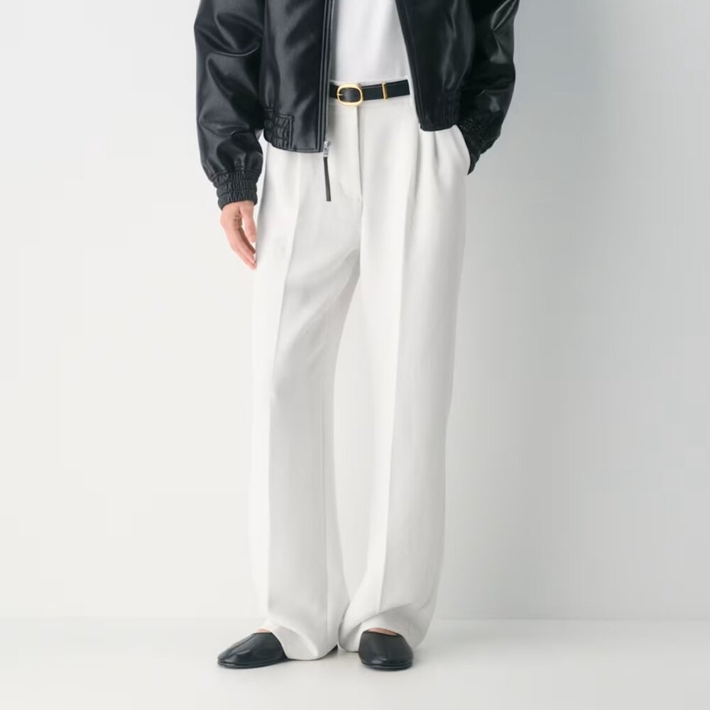 Aritzia THE EFFORTLESS PANT | Crepette | Light Birch | 4 Tall